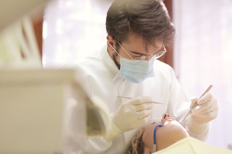 What Are the Risks of Delaying Emergency Dental Care?